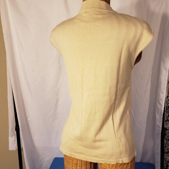 Ladies Vintage IZOD Mock Turtleneck Sleeveless Sweater in Cream/Tan - M - Picture 3 of 4